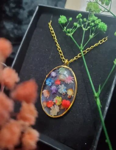Handcrafted Resin Pendant - Chromaflora
