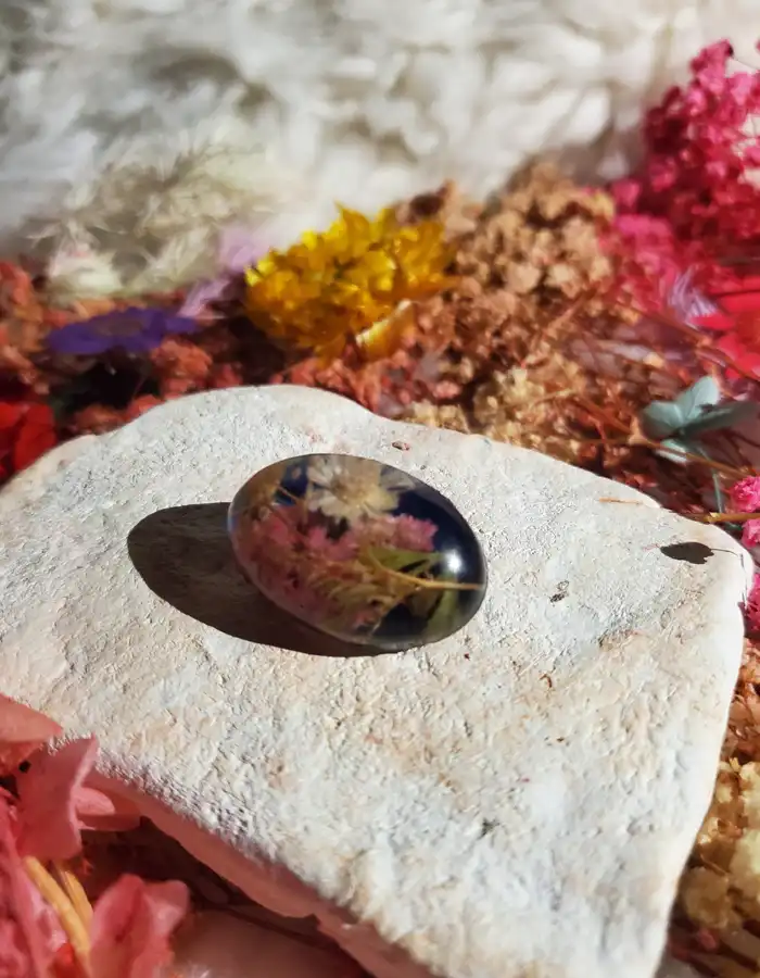 Handcrafted Resin Scraf Pin - Sylvan Prism 001