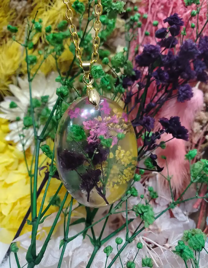 Handmade-Resin-Pendant-Garden-Prism-01