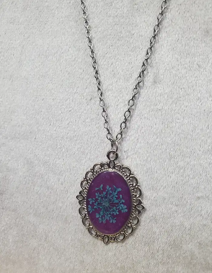 Handmade-Resin-Pendant-Silver-Thistle-03