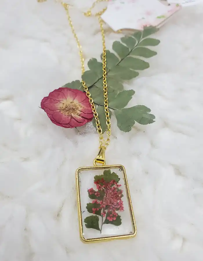 Real-Pressed-Flowers-Rectangle-Necklace-Apple-Red-02