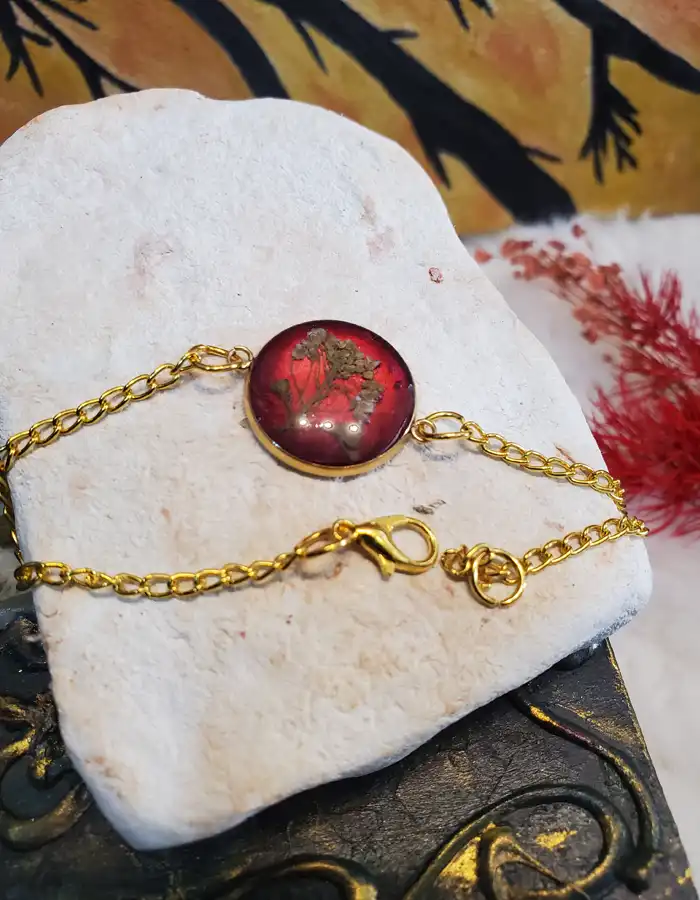 Resin Bracelet - Scarlet Memory 002