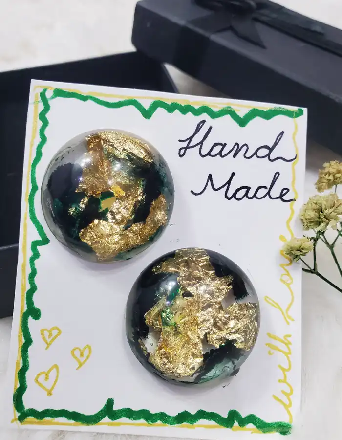 Resin-Filled-Gold-Foil-Round-Earrings-02