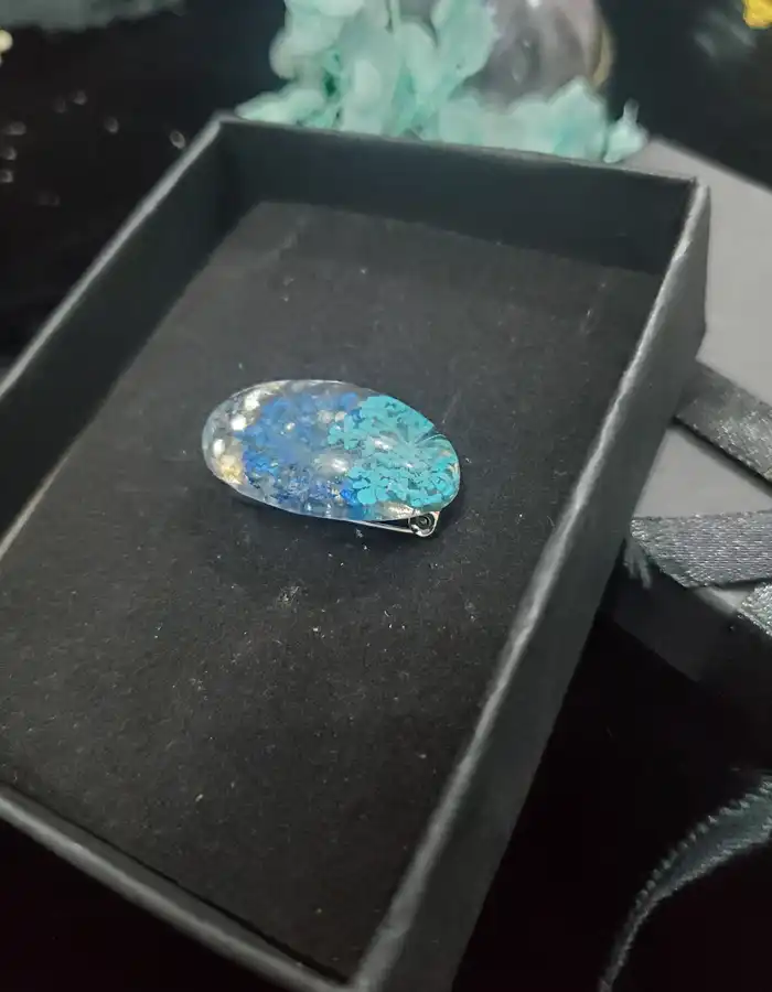 Resin-Made-Scarf-Pin-Blue-Thistle-Dream-04