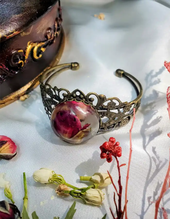 Hand Crafted Resin Ring - Rose Vault 002