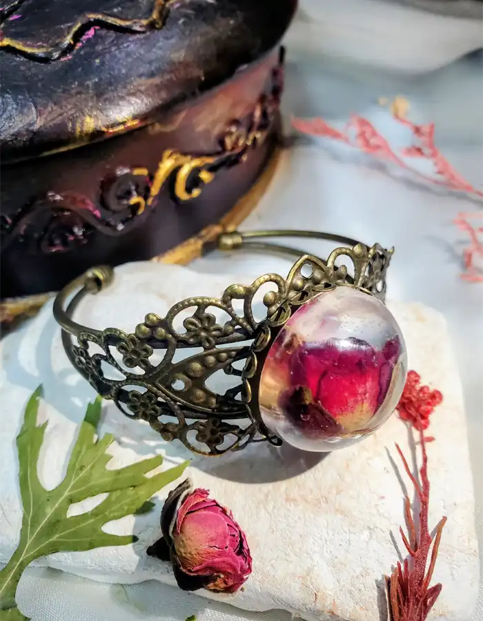 Hand Crafted Resin Ring - Rose Vault 003