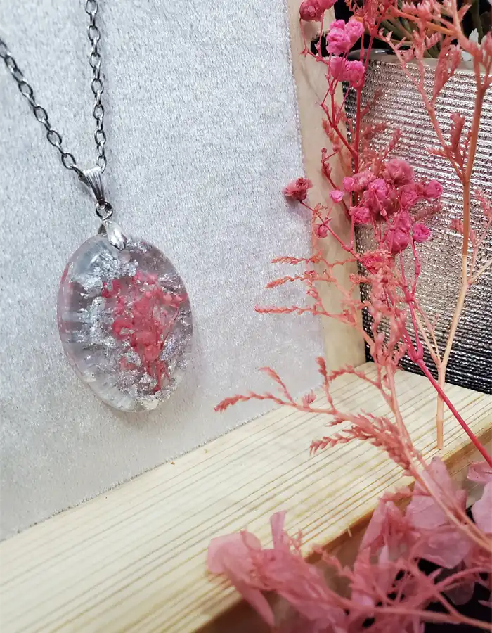 Hand Made Resin Pendant - Floral Lace 001