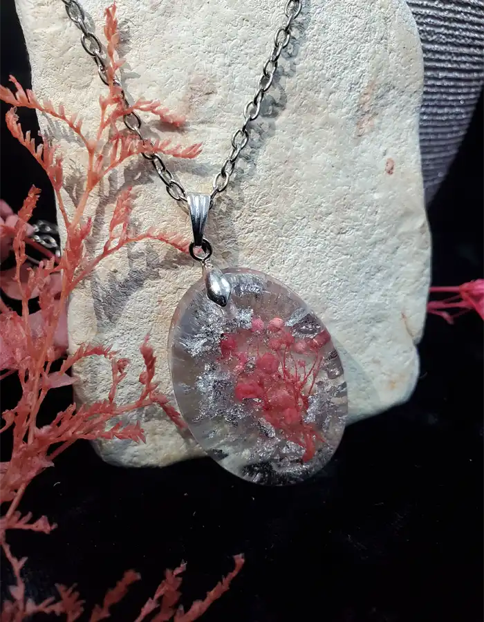 Hand Made Resin Pendant - Floral Lace 005