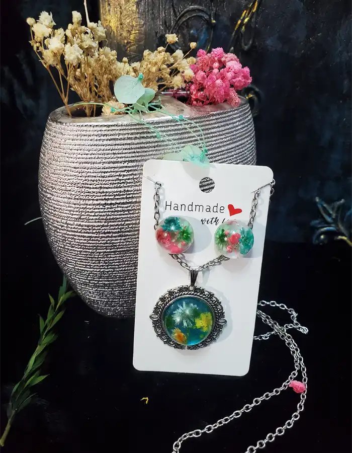 Resin Jewelry Set Pendant & Earrings - FloraTwins 005