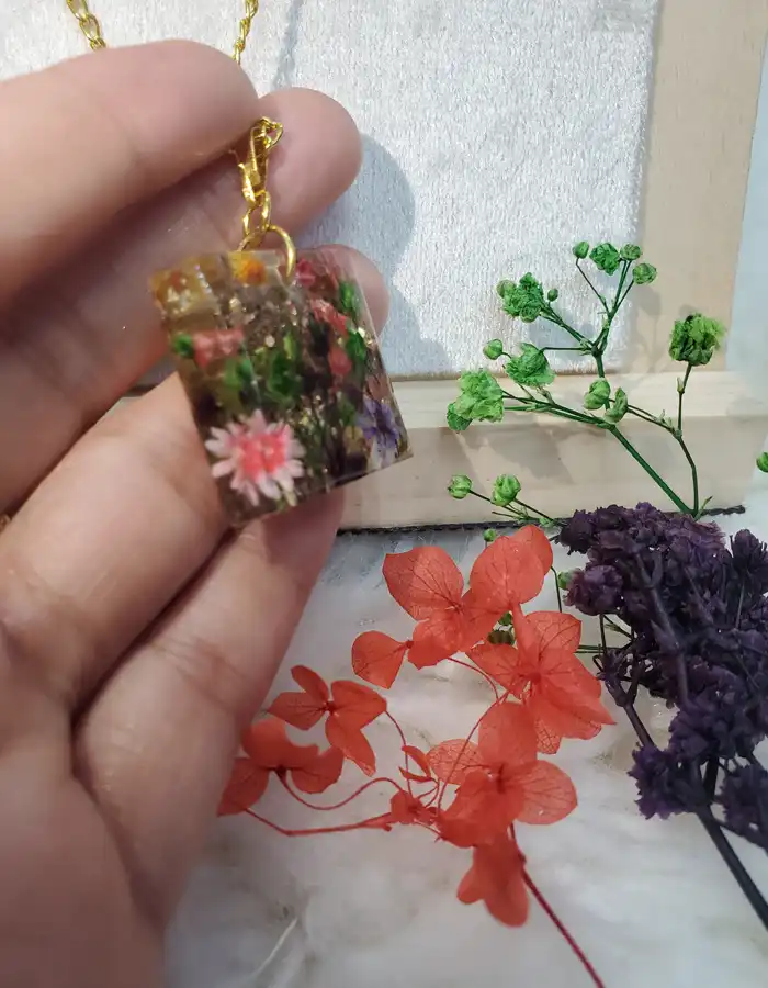 Square Resin Pendant - BlushNest 005