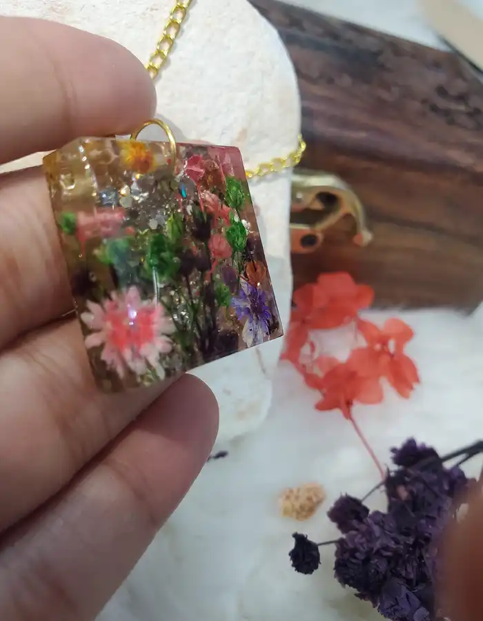 Square Resin Pendant - BlushNest 006