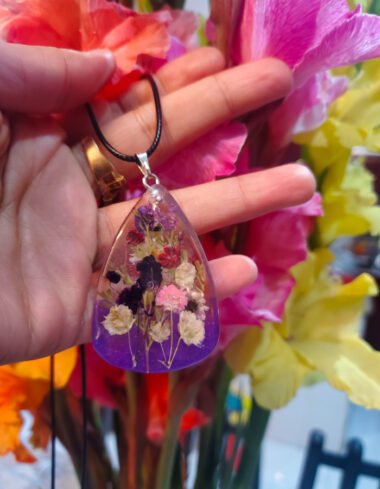 Gul-e-Banafshi Pendant
