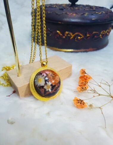 Gul-e-Zarbaft Pendant