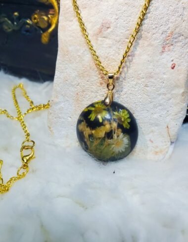 Gul-e-Zarnigar Pendant