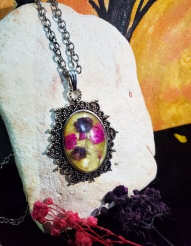 Naqsh-e-Bahar Pendant