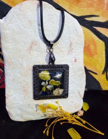 Noor-e-Zulmat Pendant