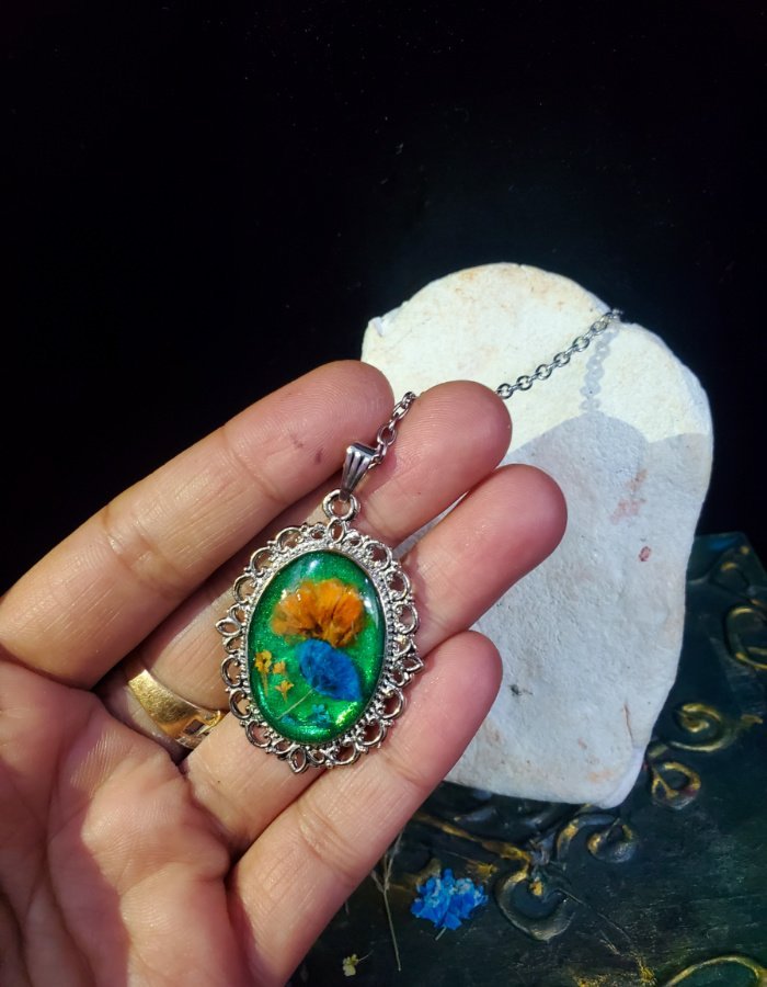 Sabz-Gulnaar-Pendant-4