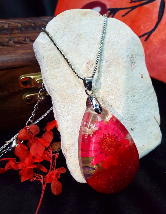 Do-Rukh-e-Gulshan-Pendant-1