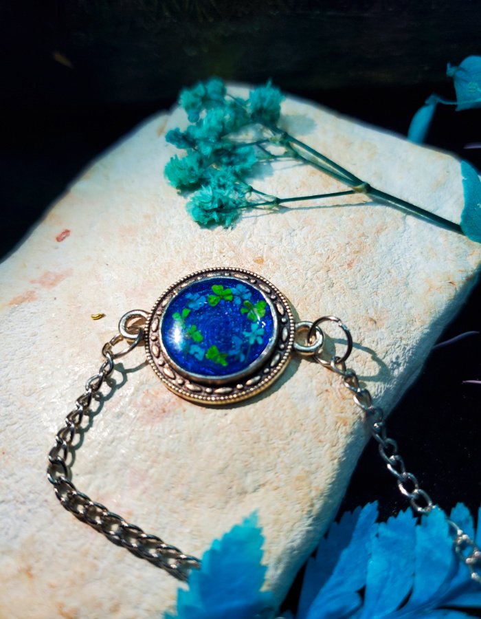 Midnight-Clover-Floral-Bracelet-5
