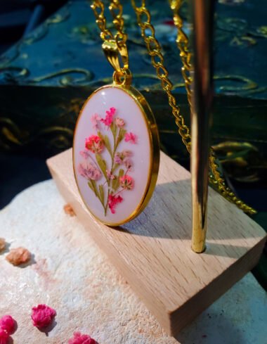 Ruh-e-Gulistan Pendant