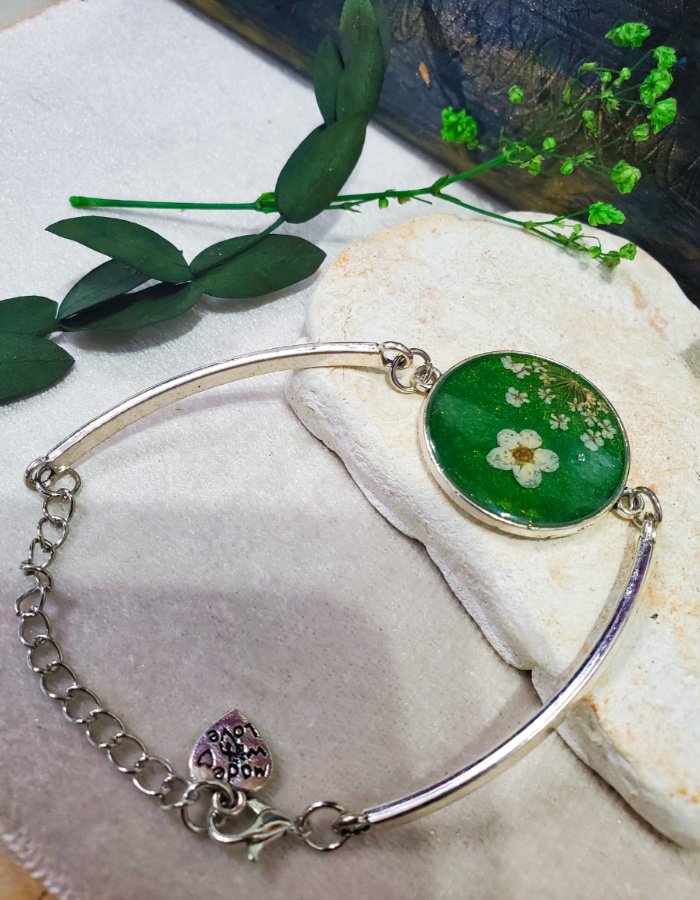 Akhdar-e-Ruh Floral Bracelet 4