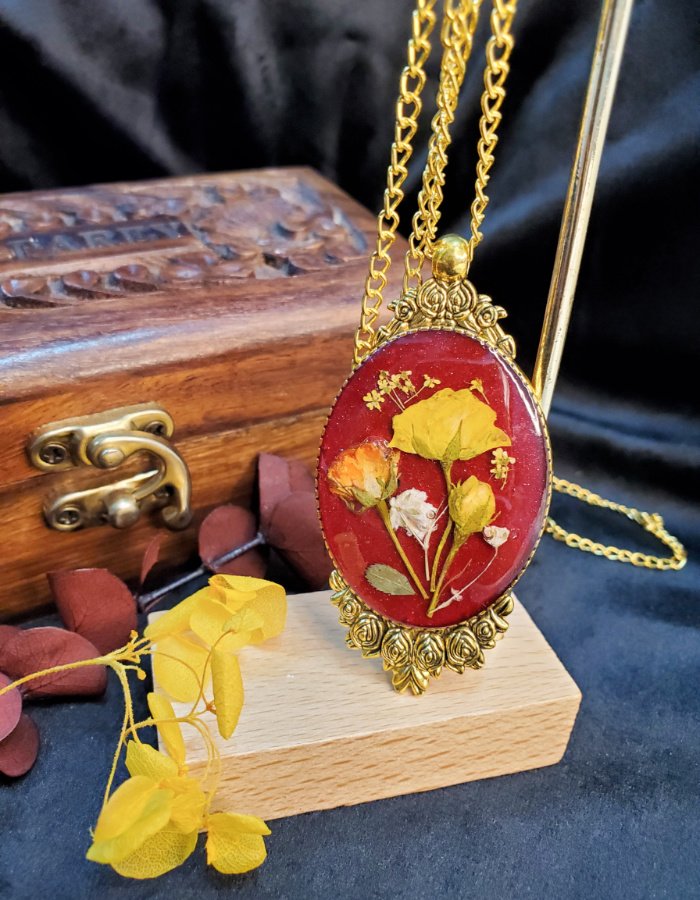 Ruh-e-Bahar Floral Pendant 3