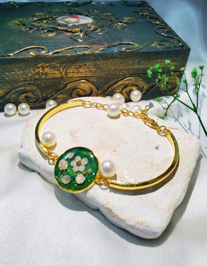 Sabz-e-Ruh Floral Bracelet 4