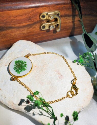 Shaadab-e-Husn Floral Bracelet