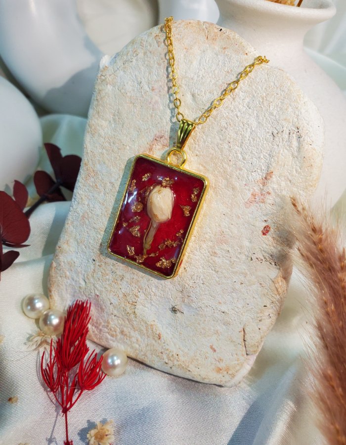 BCH0RJEPR0480 6 Gul-e-Tabasum Red Floral Pendant with Jasmine – handmade flower resin pendant, view 7