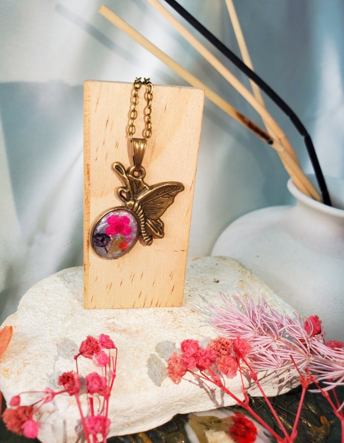 BCH0RJEPR0486 5 Gul‑e‑Parwana Pink Floral Pendant – handmade flower resin pendant, view 8