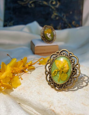 Zard‑e‑Gul Yellow Rose Bud Floral Ring with Antique Base – handmade resin flower ring, view 5