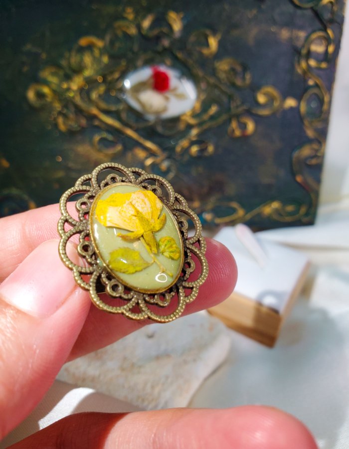 Zard‑e‑Gul Yellow Rose Bud Floral Ring with Antique Base – handmade resin flower ring, view 2