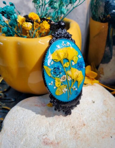 Niloofar‑e‑Gulzar Blue Floral Almost Gothic Pendant