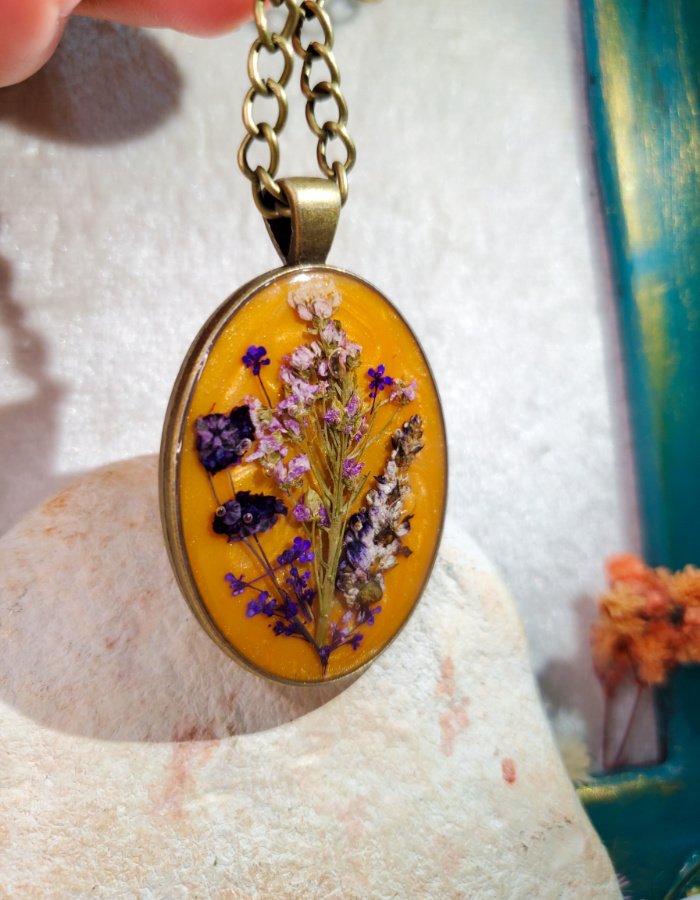 BCH0RJEPR0498 5 Gul‑e‑Amber Orange Yellow Multi Floral Pendant – handmade real flower pendant, view 4