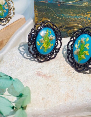 Gul-e-Aabi gothic blue real flower ring