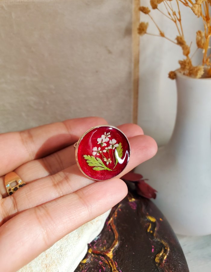 Durr-e-Sehar Gulabi Red Floral Ring – handmade resin flower ring, worn in hand