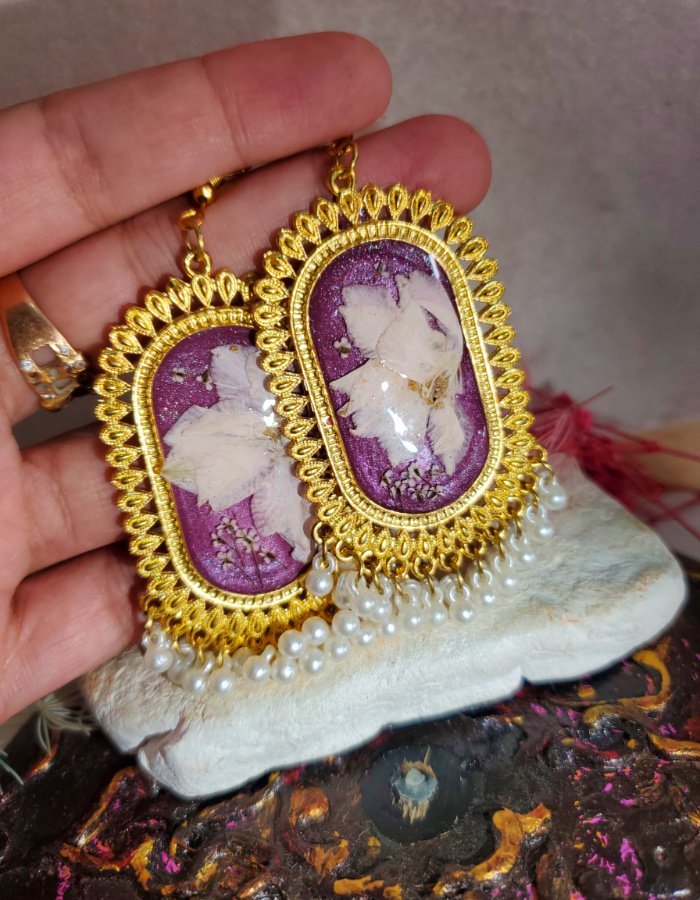 Mah‑e‑Banafsha Mauve Pink Floral Earrings – handmade flower jhumka earrings, worn in hand
